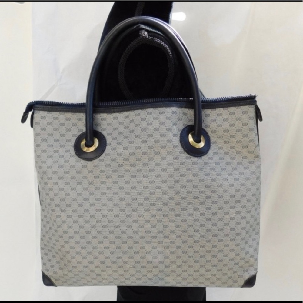 FIRM AUTHENTIC GUCCI BAG